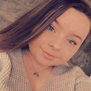 Meet your Posher, Zoe